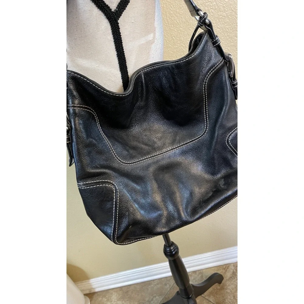 Michael Kors Brookville Black Pebbled Leather Hobo Shoulder Bag Silver MK Charm